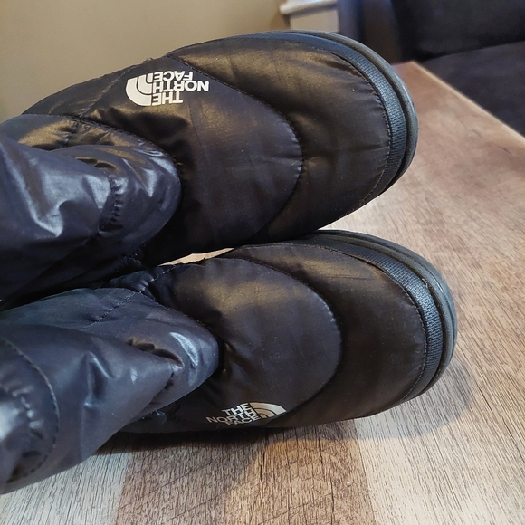 North Face Nuptuse Goose Down Filled Winter Boots Black Quilted Pull-On Womens 6 - Picture 4 of 11